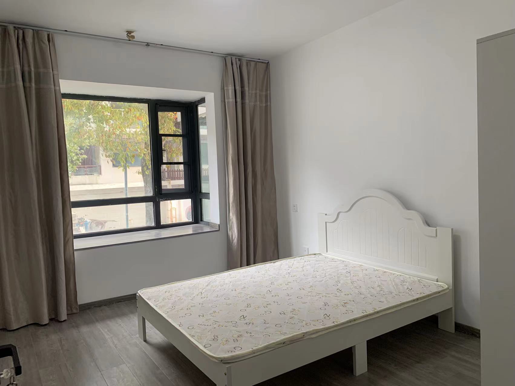 Suzhou-Huqiu-Clean&Comfy,No Gender Limit