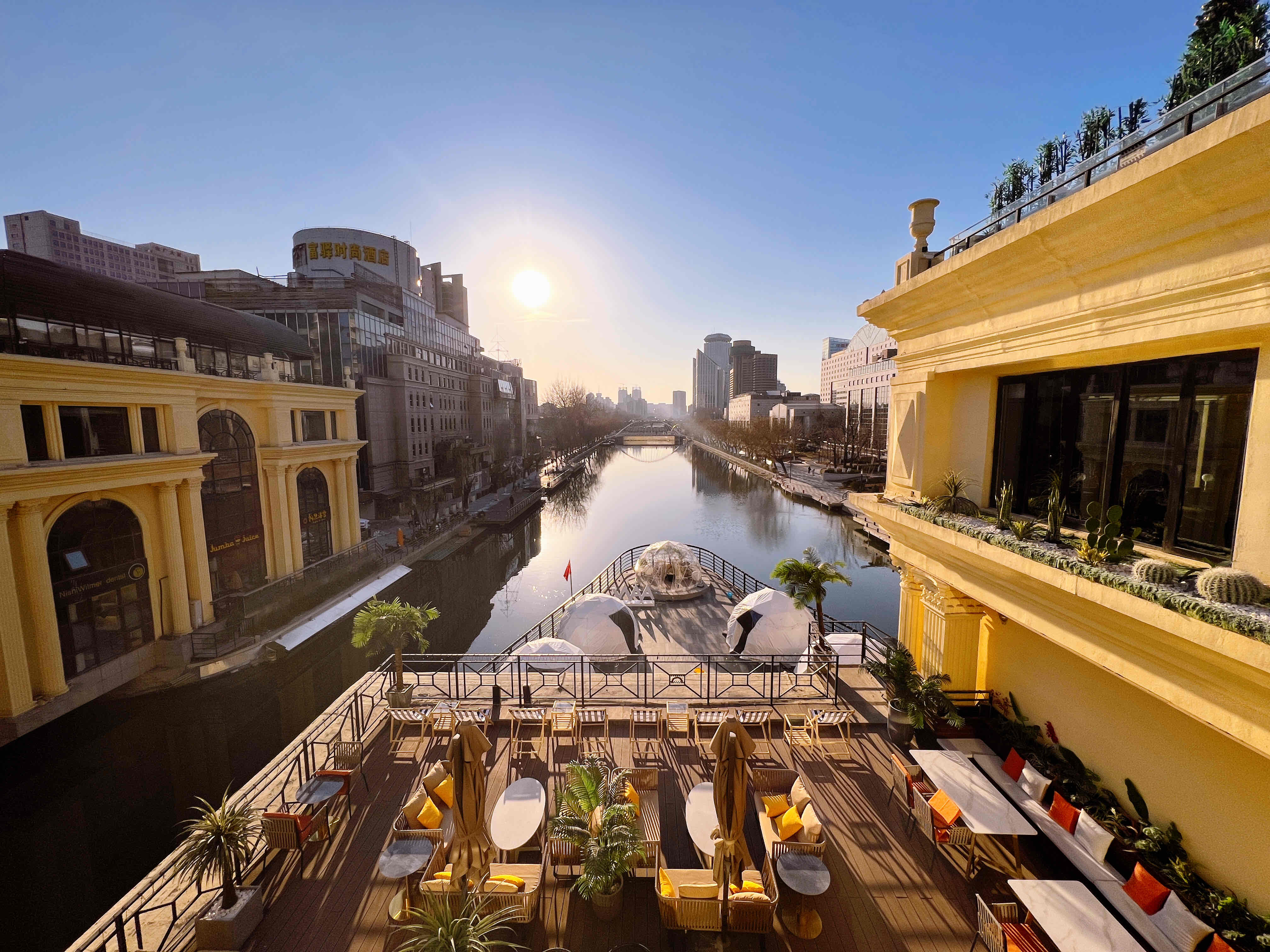 Riverside Coffee 亮马河畔看夕阳_2