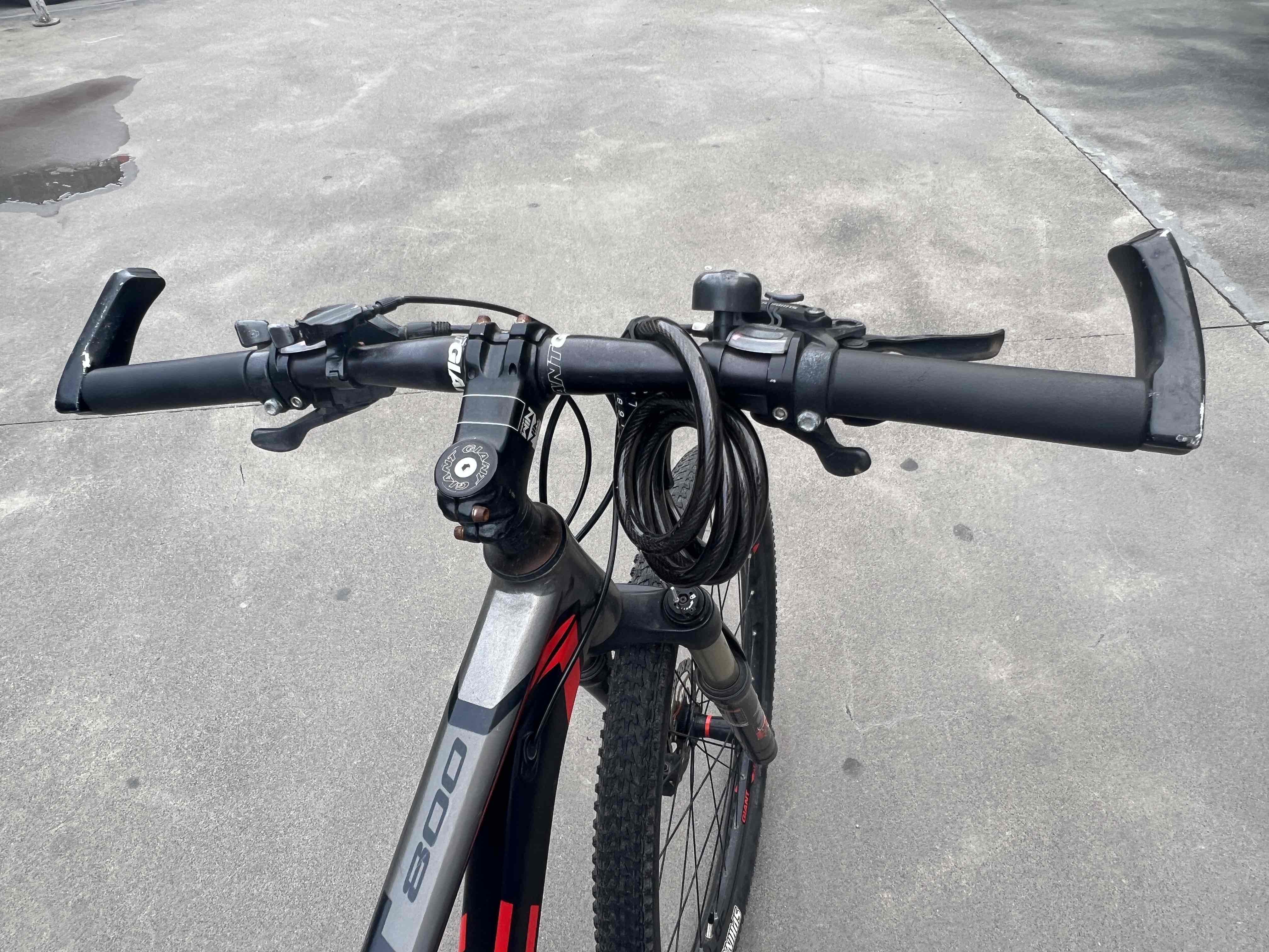Giant xtc800 S 码黑红配色_3