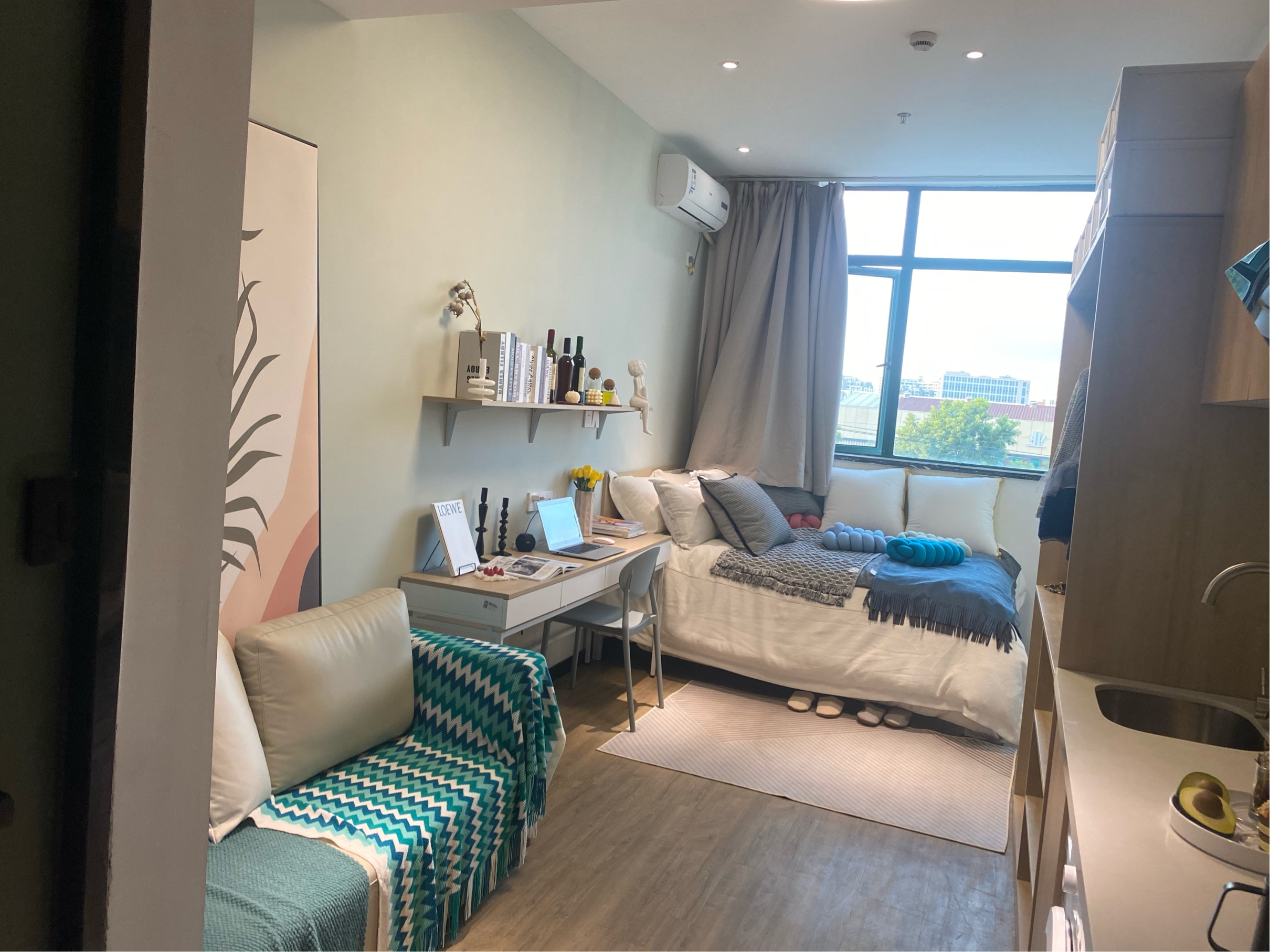 ShanghaiMinhangLong TermLong & Short TermSingle Apartment