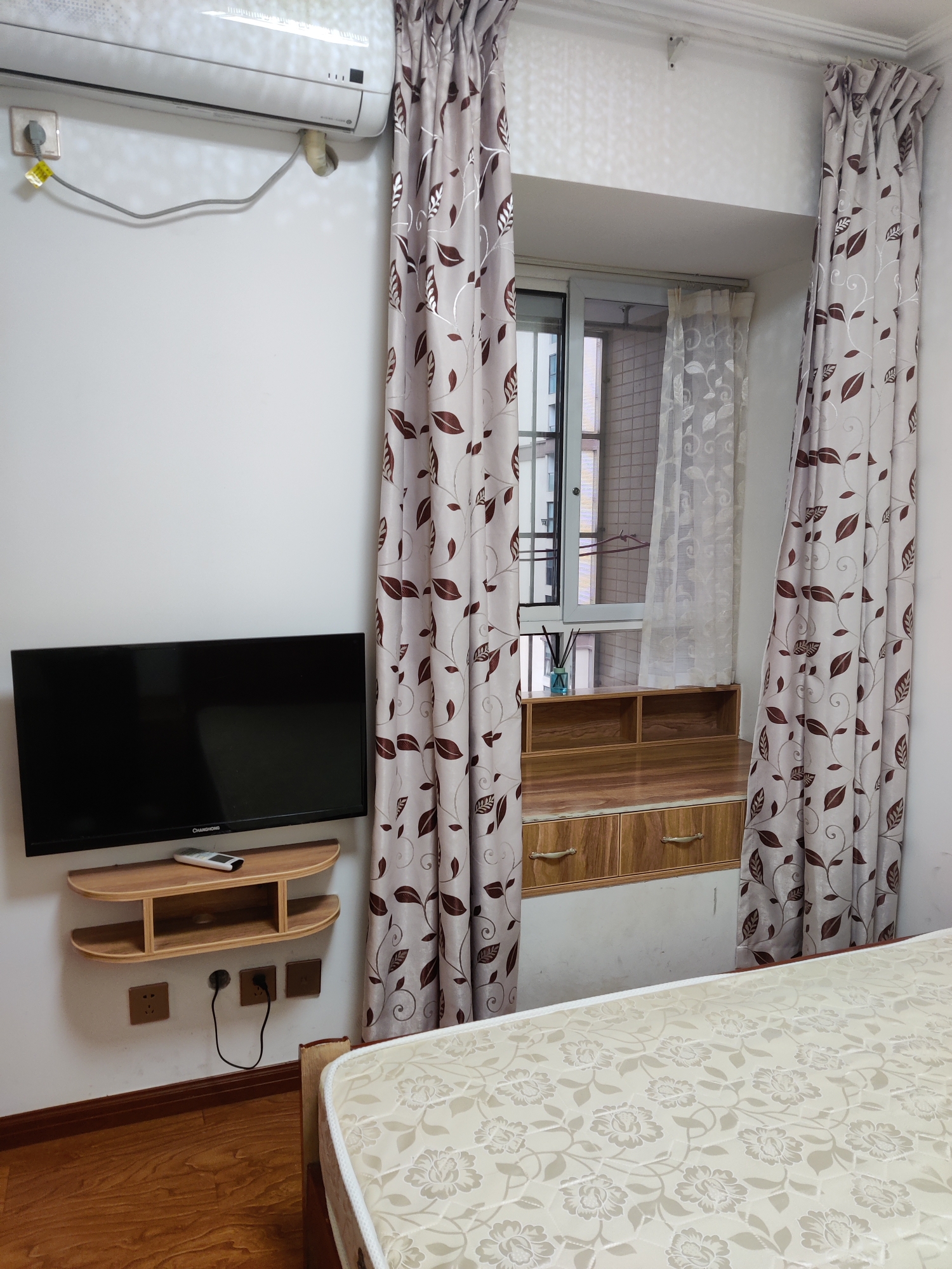 Chengdu-Wenjiang-Clean&Comfy,No Gender Limit,Hustle & Bustle,“Friends”,Chilled