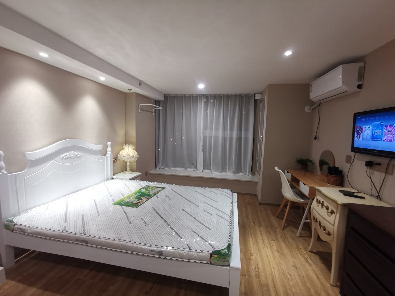 南京-建邺-温馨小窝,干净治愈,不限性别,市井烟火气