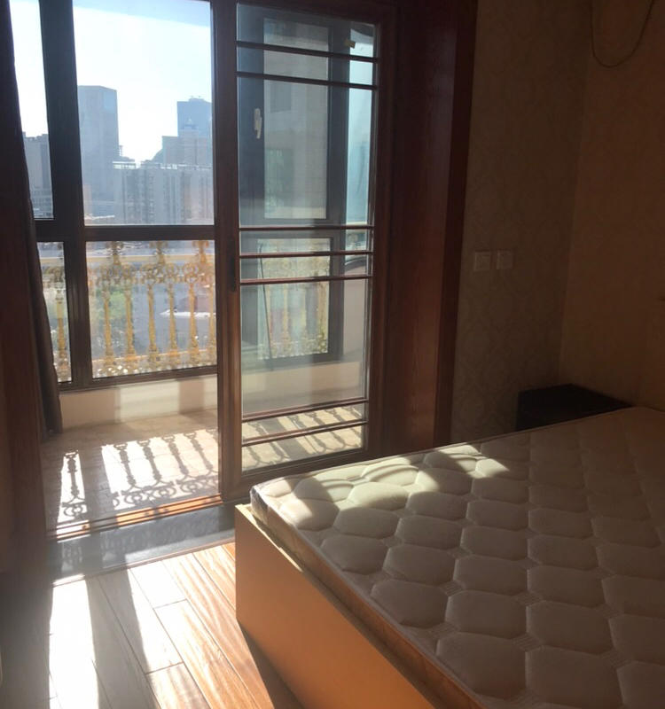 Beijing-Chaoyang-Line 5/10,👯‍♀️,2bedrooms,long term,Seeking Flatmate,Shared Apartment