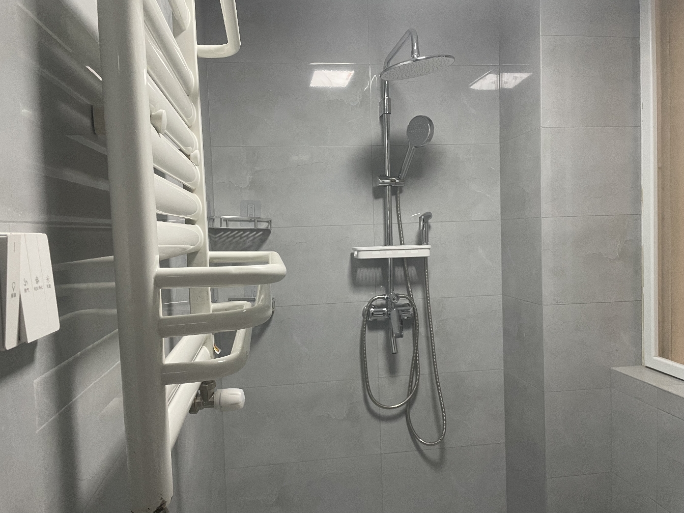 高新区 落樱街龙润庄王嘉苑3号院