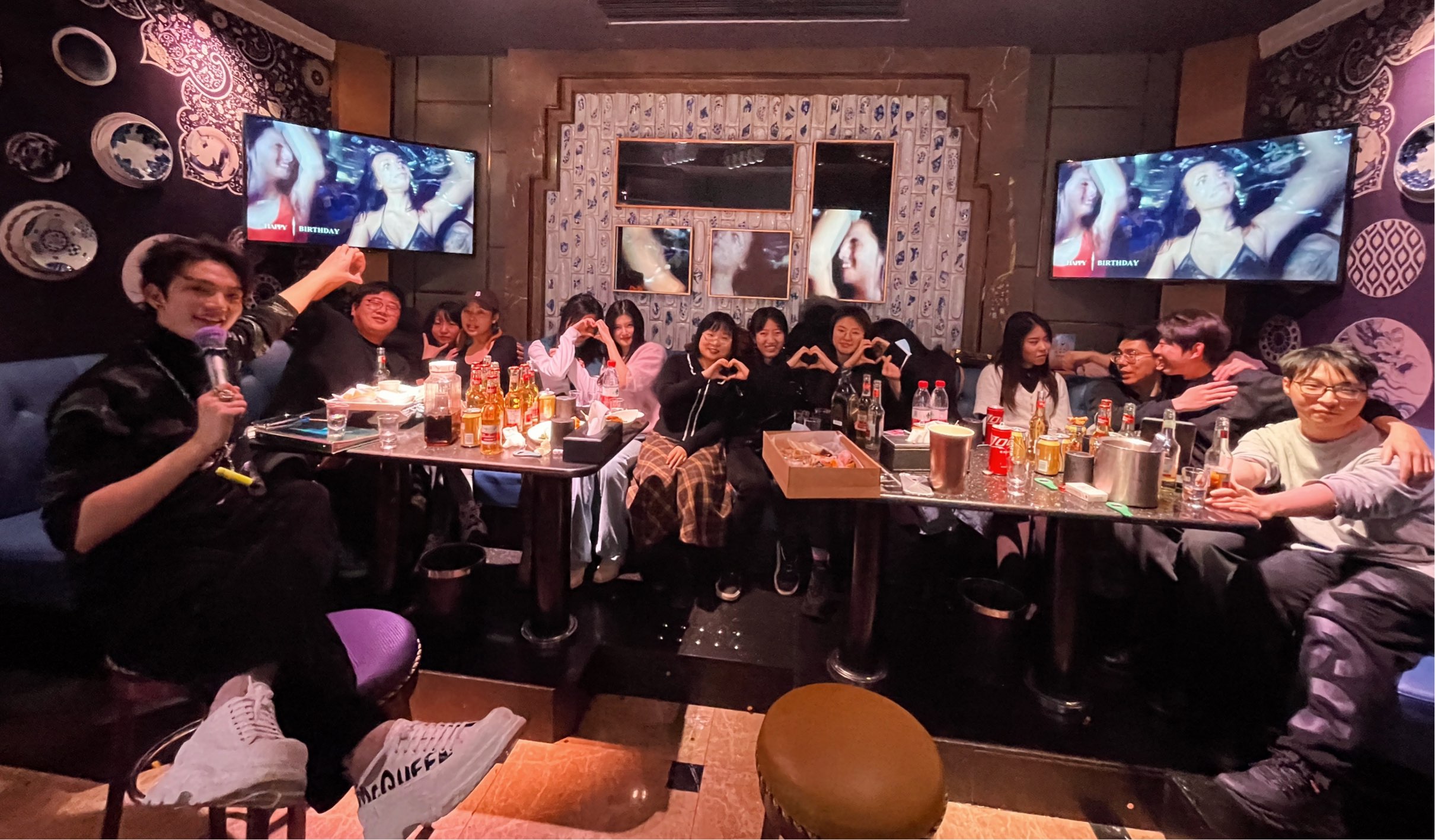 年底总是在各种聚会里飞驰，在偶尔的宿醉中_3