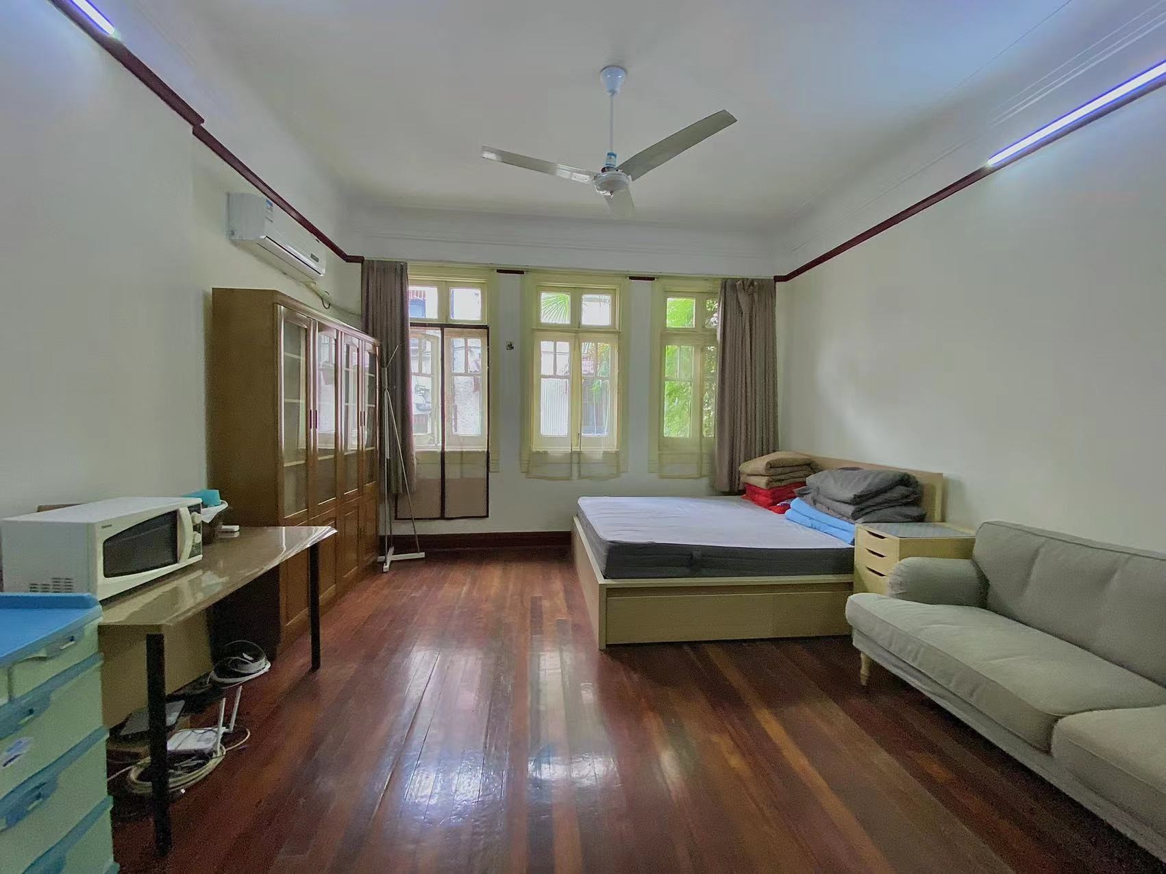 上海-静安-温馨小窝,干净治愈,不限性别,市井烟火气,老友记,慢时光,LGBTQ友好,宠物友好