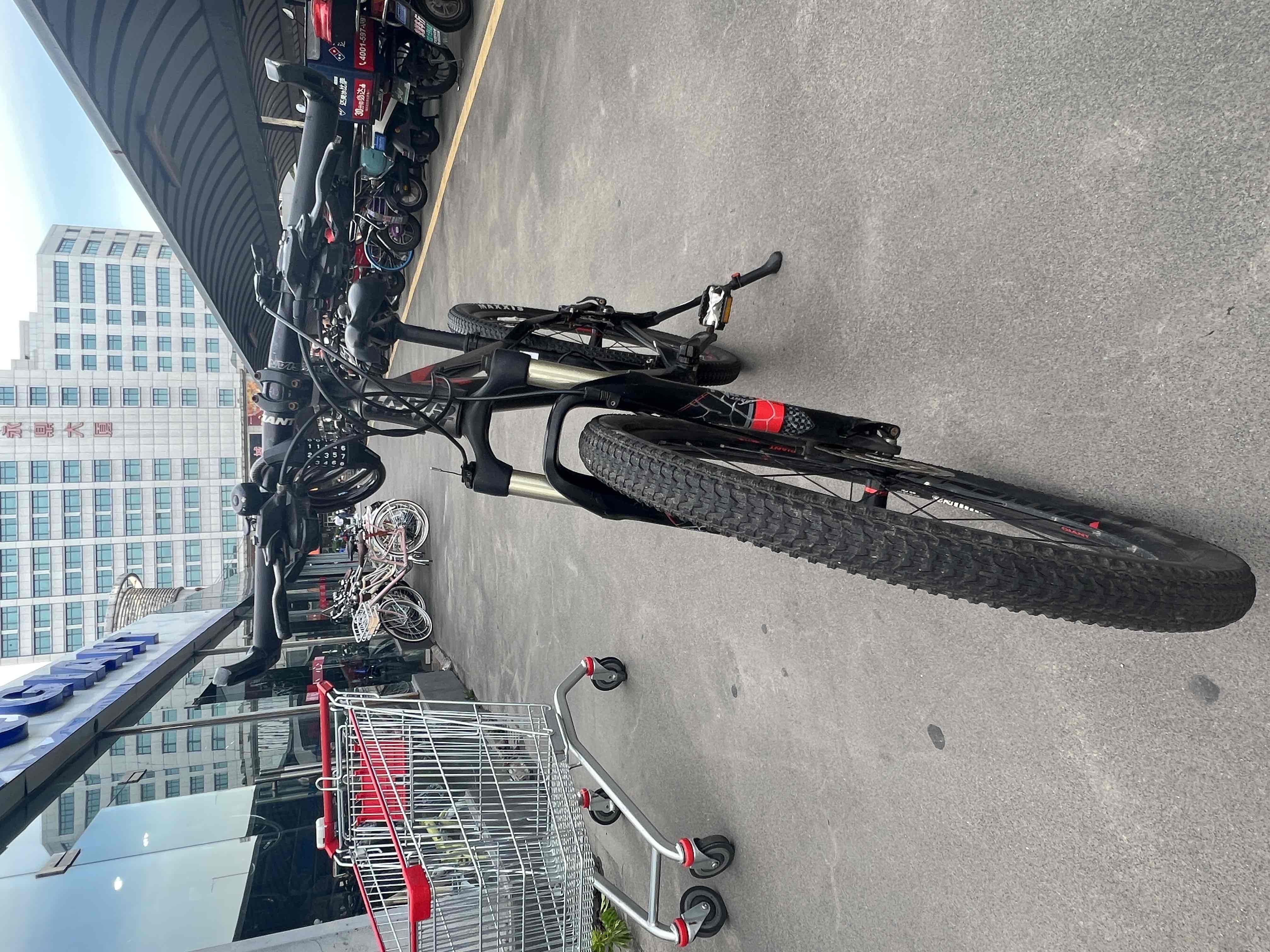 Giant xtc800 S 码黑红配色_4