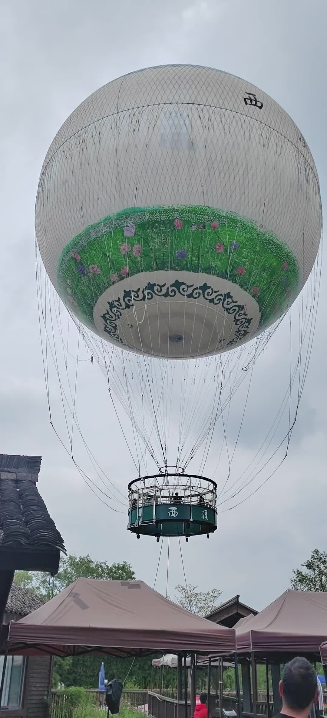 不容错过的“空中揽胜—氦气球”