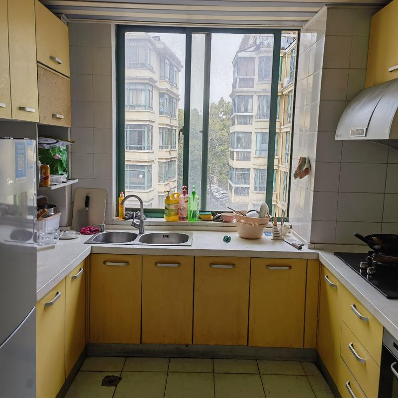 Wuhan-Hongshan-Shared Apartment,Long Term