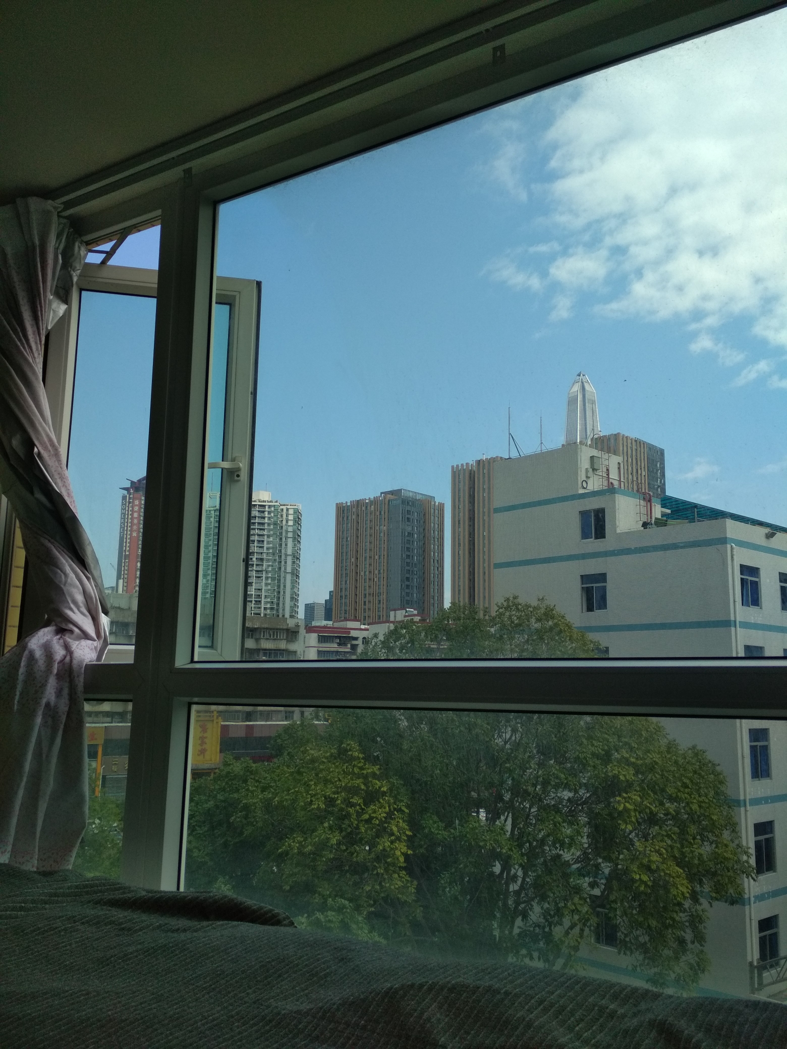 ShenzhenFutianLine 7Long & Short TermShort TermSubletShared Apartment