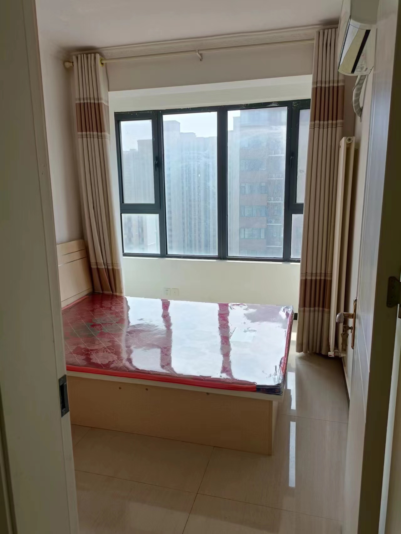 高新区 化工路59号西湖颐城