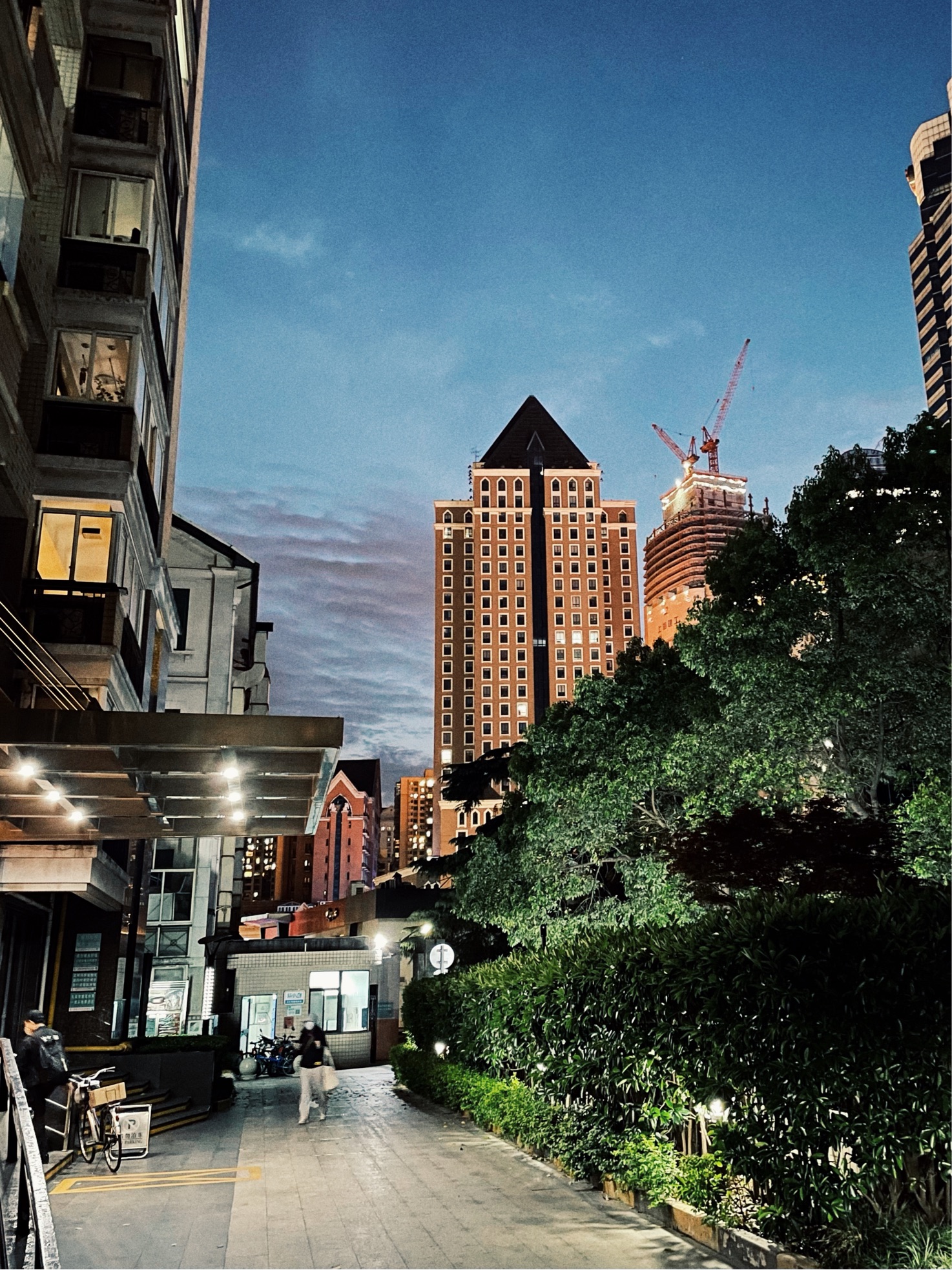 ShanghaiXuhui地铁口🏠电梯房SubletShort TermPet FriendlyLGBTQ Friendly