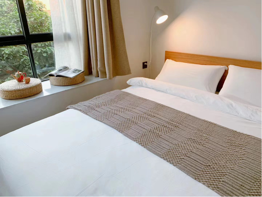 Single Apartment-Long & Short Term-LGBTQ Friendly-Pet Friendly