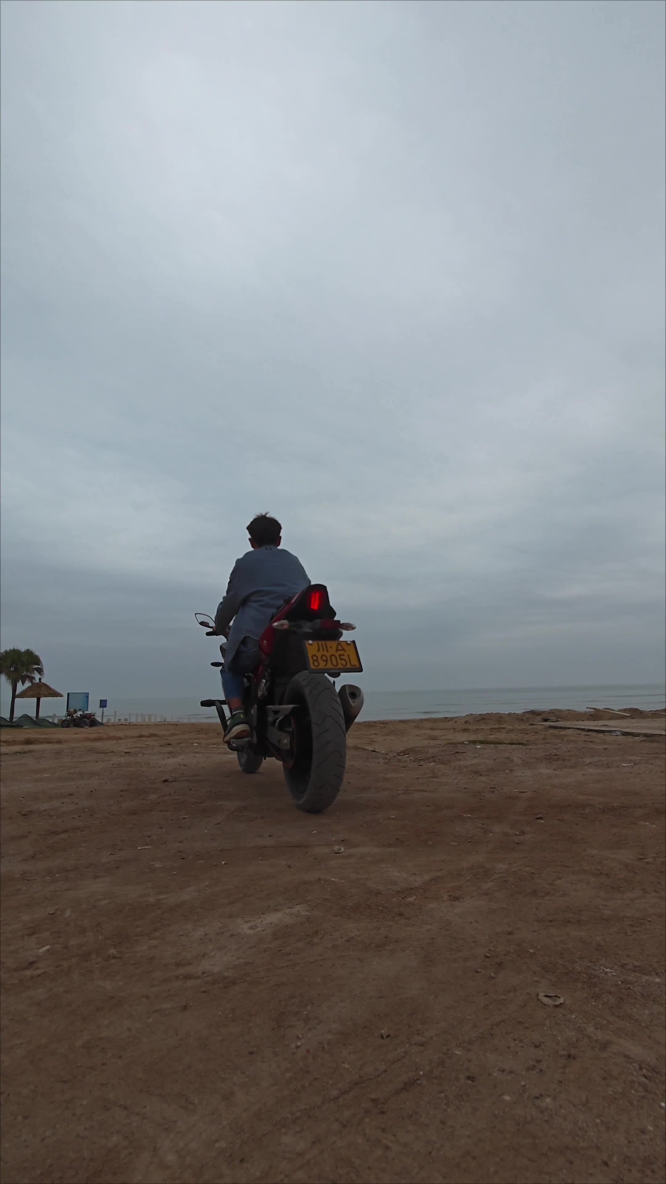 山是山，海是海