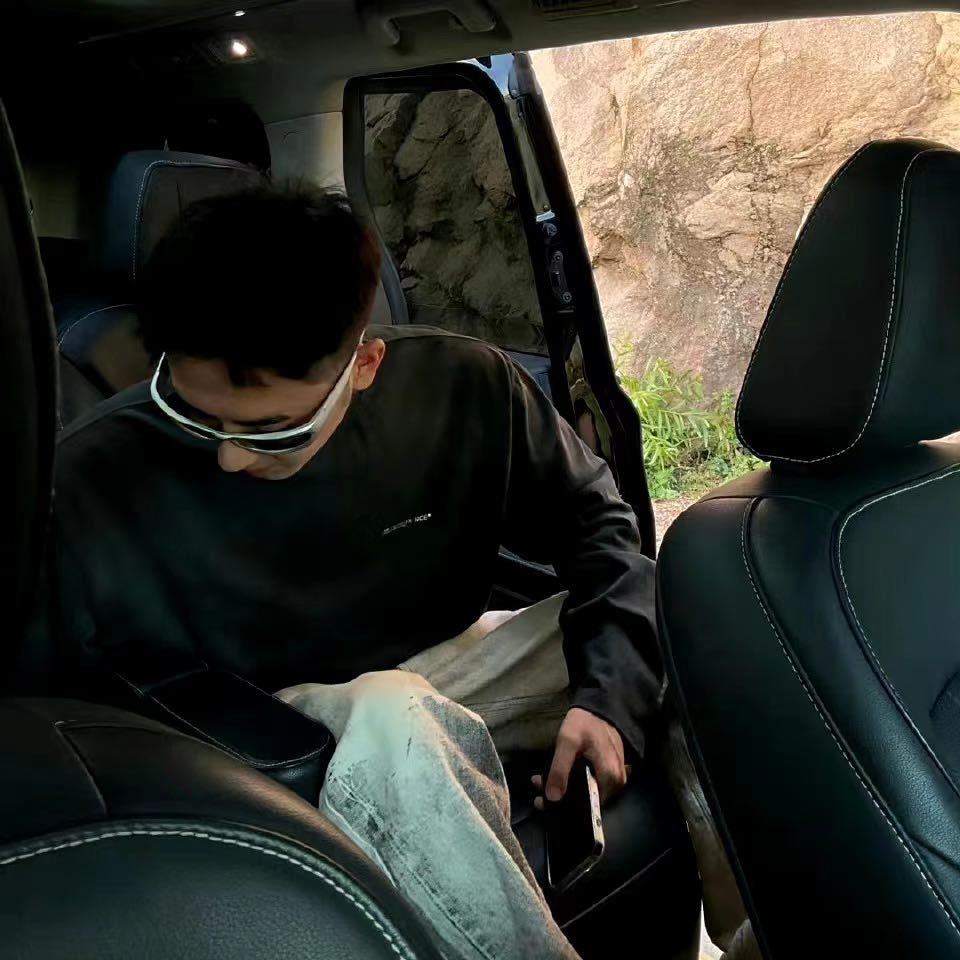 燕锦森