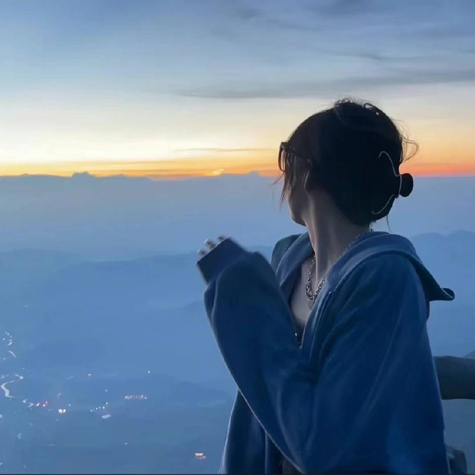 寒月当空