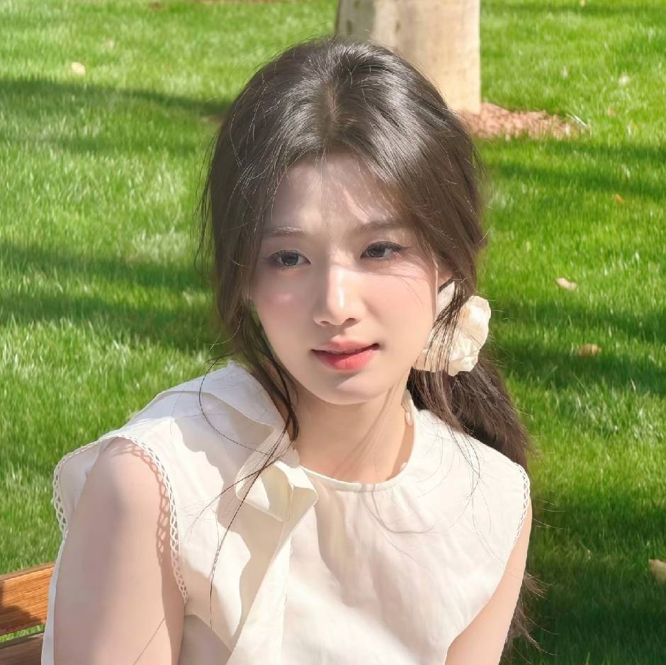 一朵小白云💕