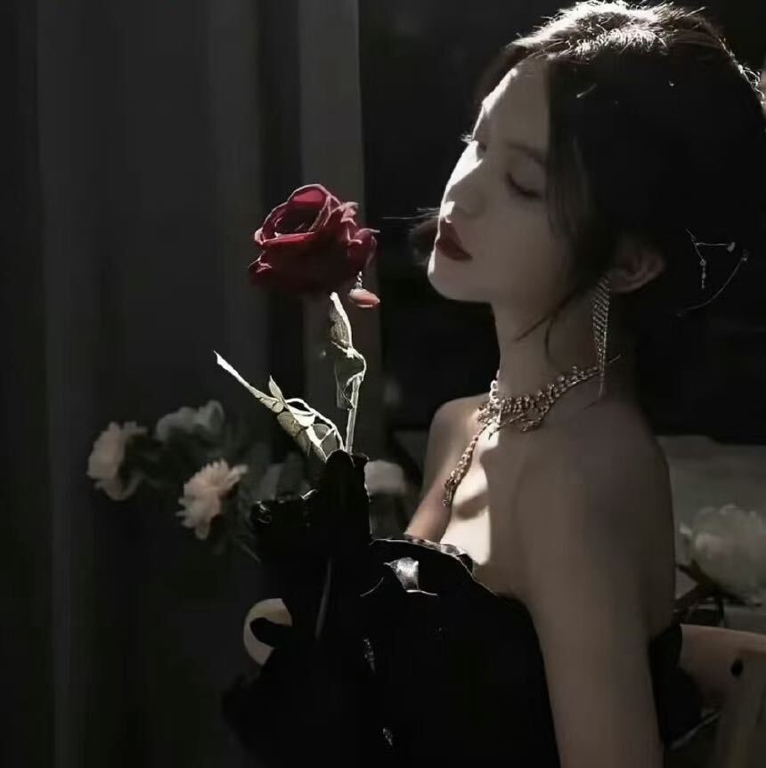 请叫我甜橙子🍊