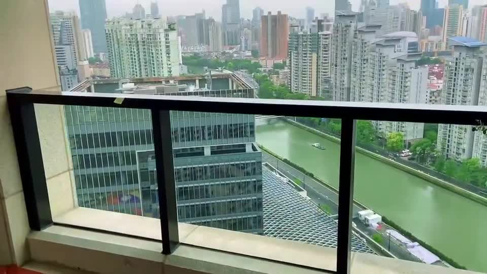 Blue Bottle旁边.24h安保（