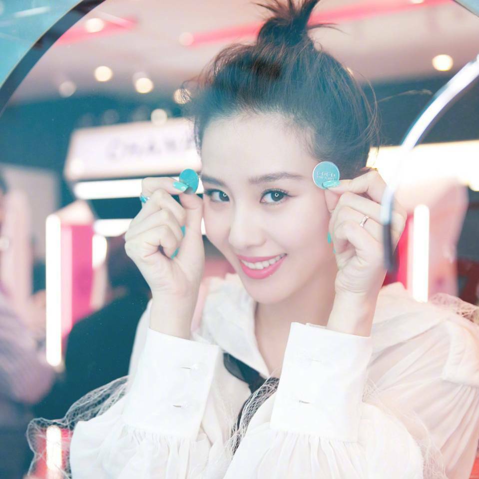 爱吃橙子的女孩子