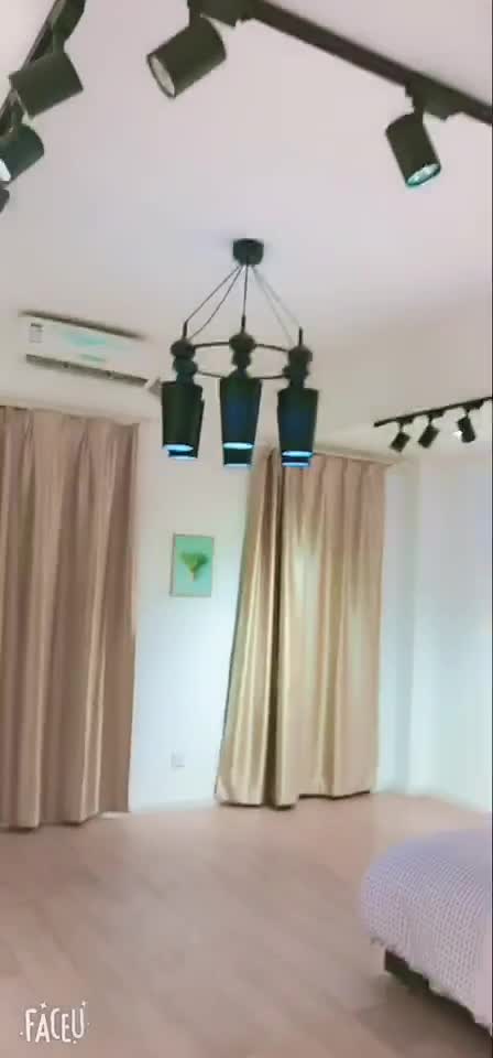 这房间是不是很大？