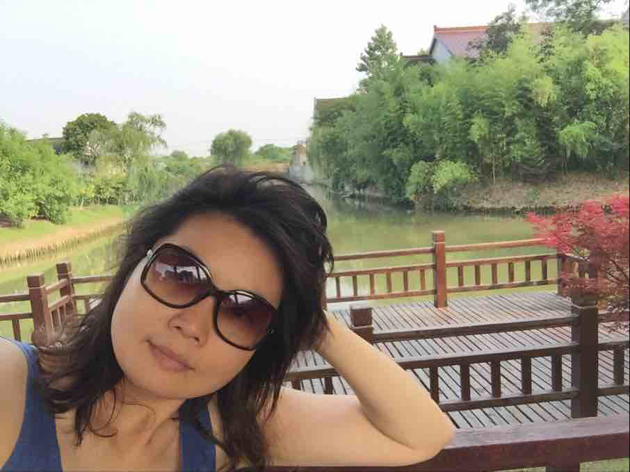 Linda Zhou 