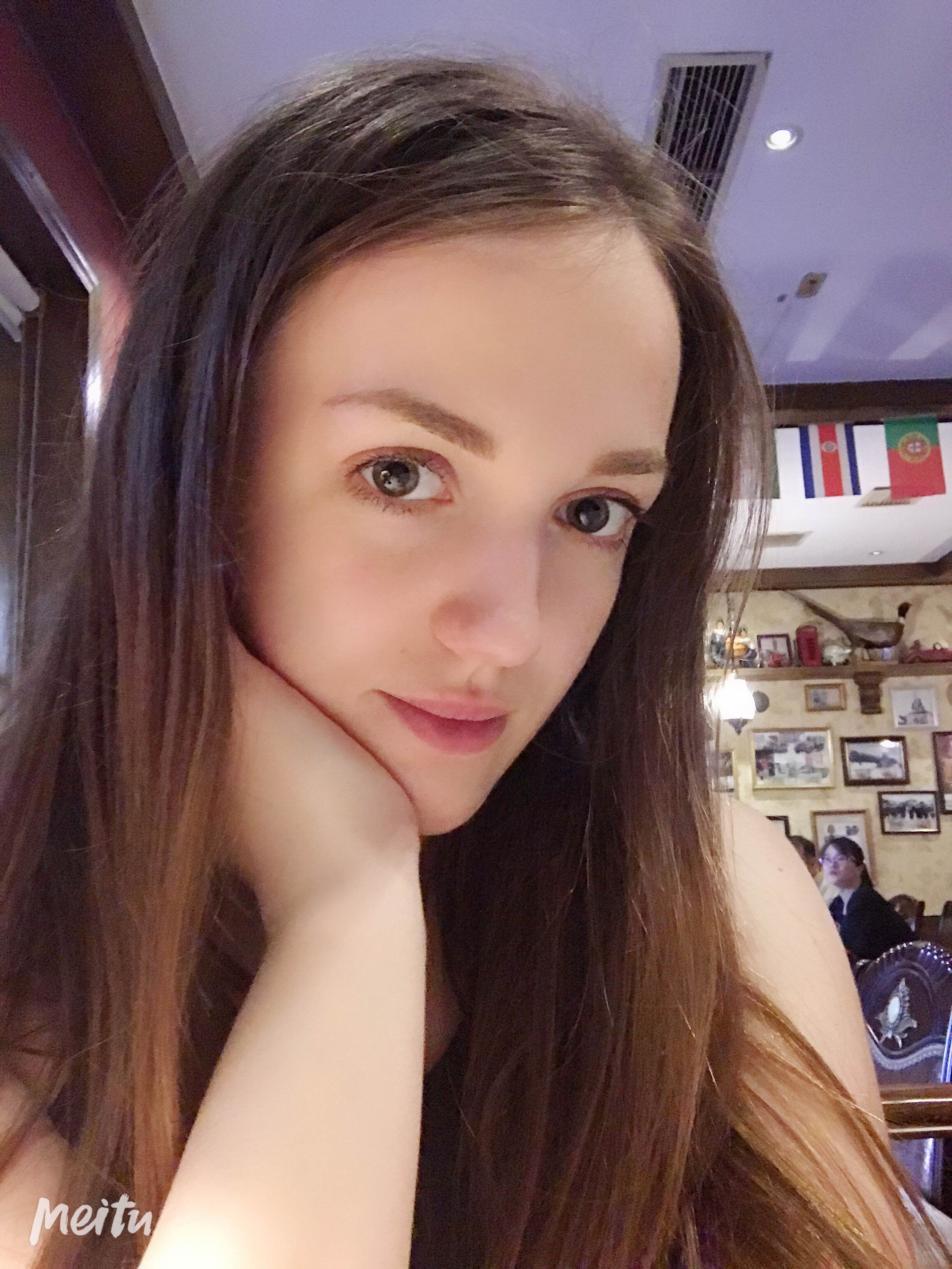 Alena 阿蓮娜