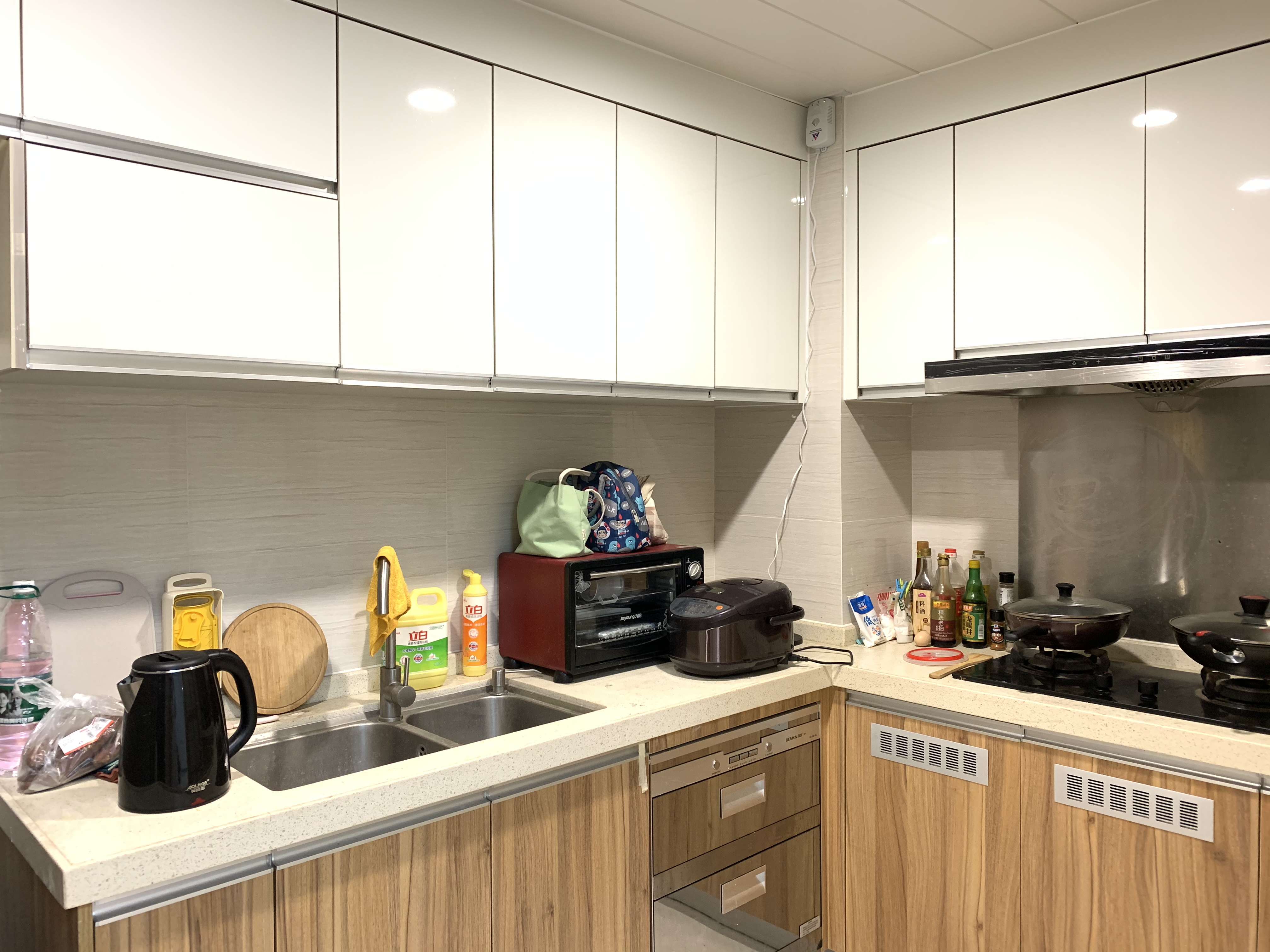 GuangzhouPanyuShort TermSubletShared Apartment