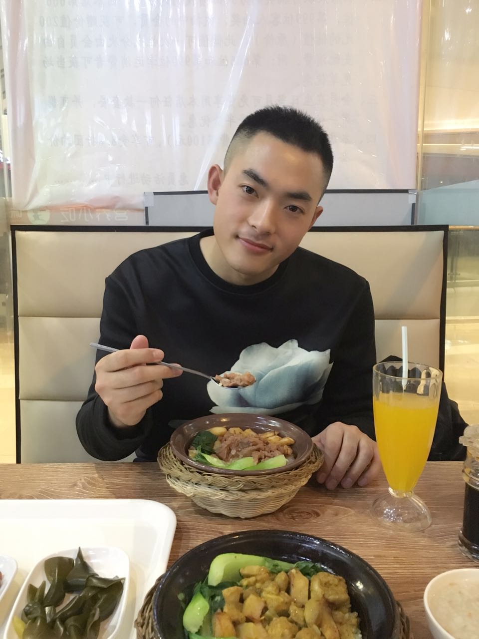 暖心房东找租户啦，租房子，请吃饭~~