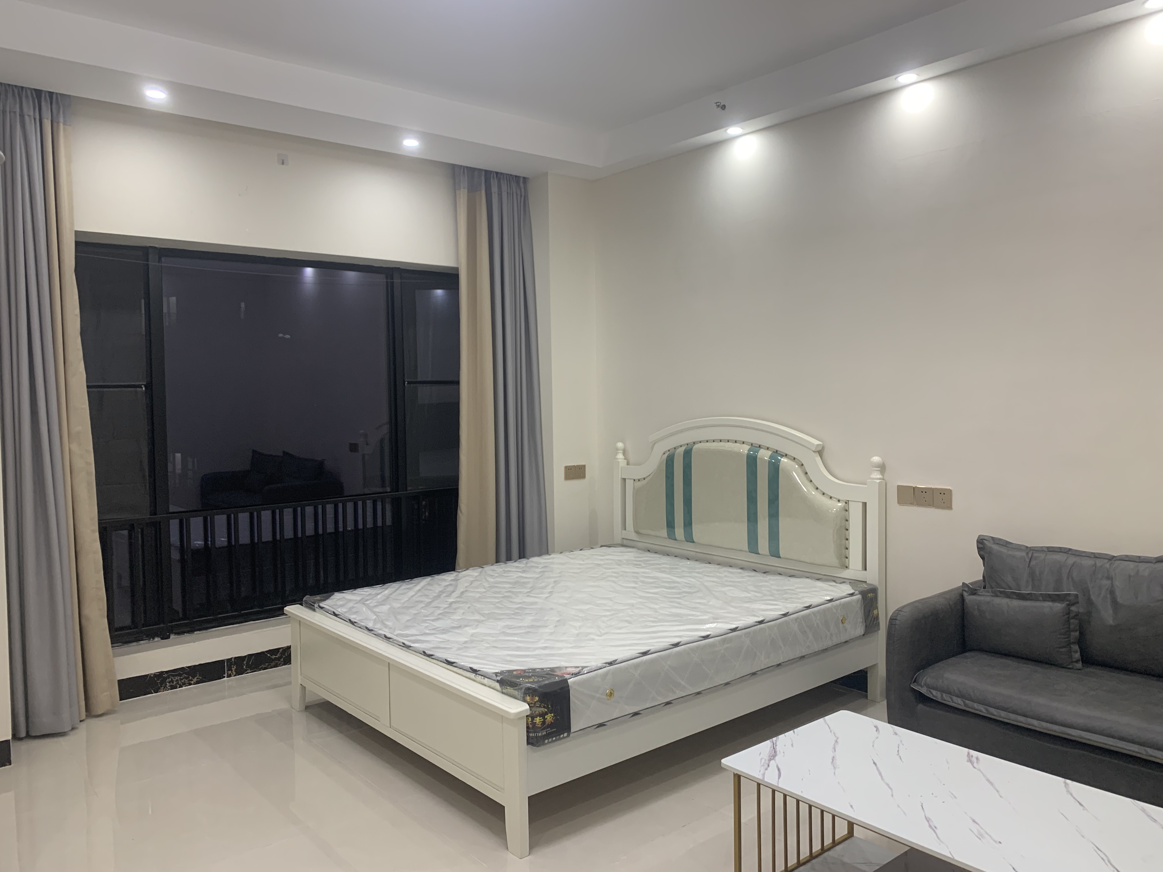 GuangzhouHuaduLong TermSingle Apartment