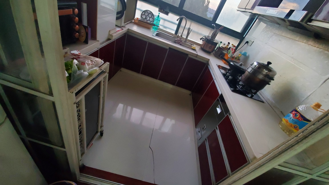 Shanghai-Songjiang-Long Term,Seeking Flatmate,Shared Apartment