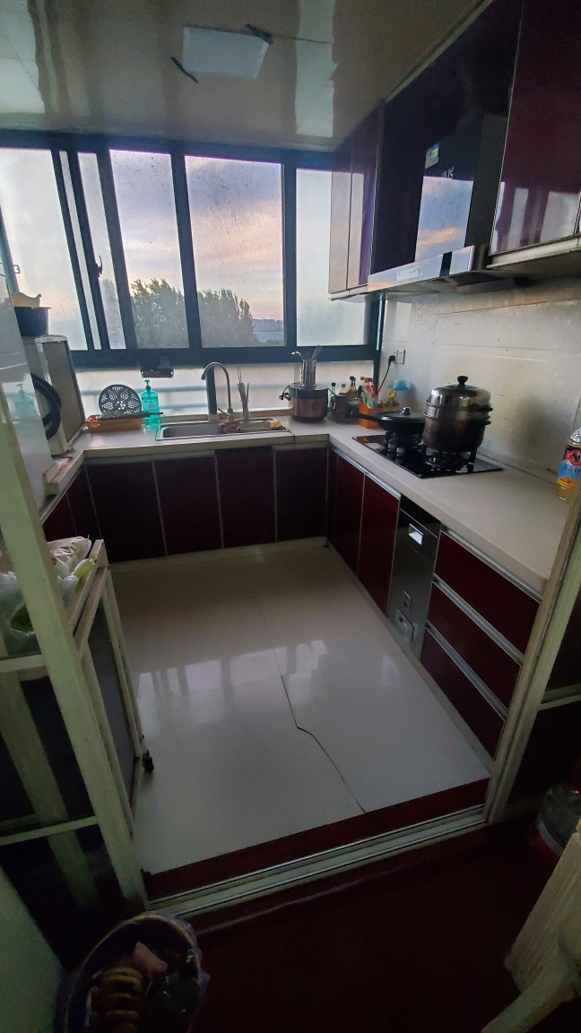Shanghai-Songjiang-Long Term,Seeking Flatmate,Shared Apartment