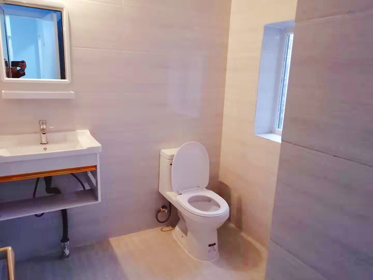 Chengdu-Tianfu-110RMB/Night,Cozy Home,Clean&Comfy,No Gender Limit,Hustle & Bustle,“Friends”,Chilled,LGBTQ Friendly