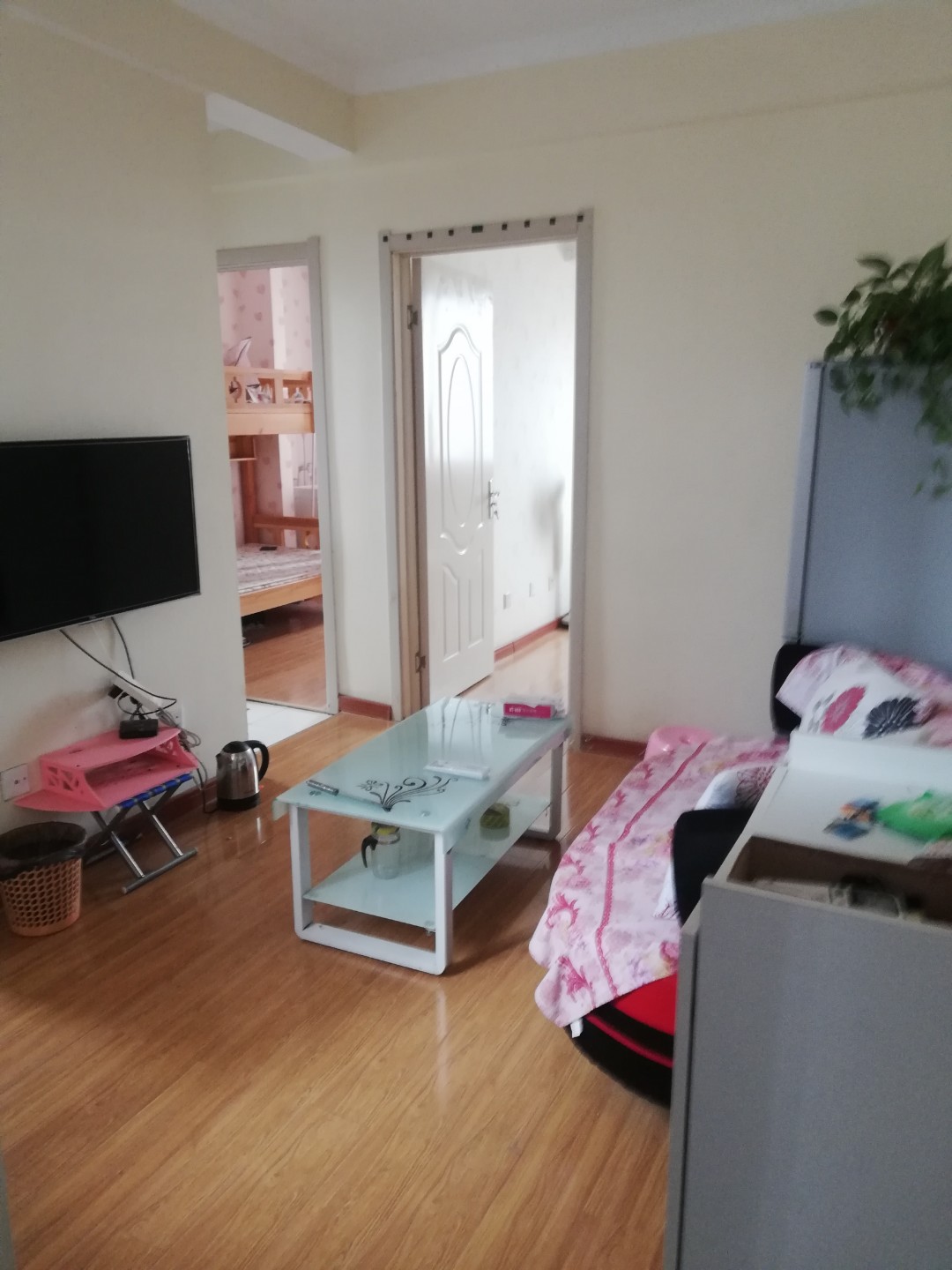 Zhengzhou-Erqi-Cozy Home,Clean&Comfy,No Gender Limit,Hustle & Bustle,“Friends”,Chilled,LGBTQ Friendly,Pet Friendly