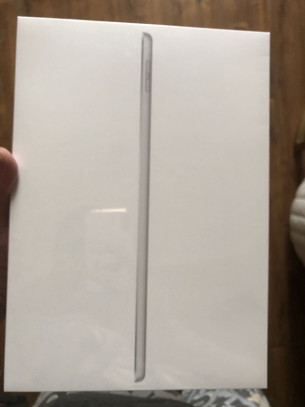 未拆封国行iPad9诚信出售 墨迹的别来
