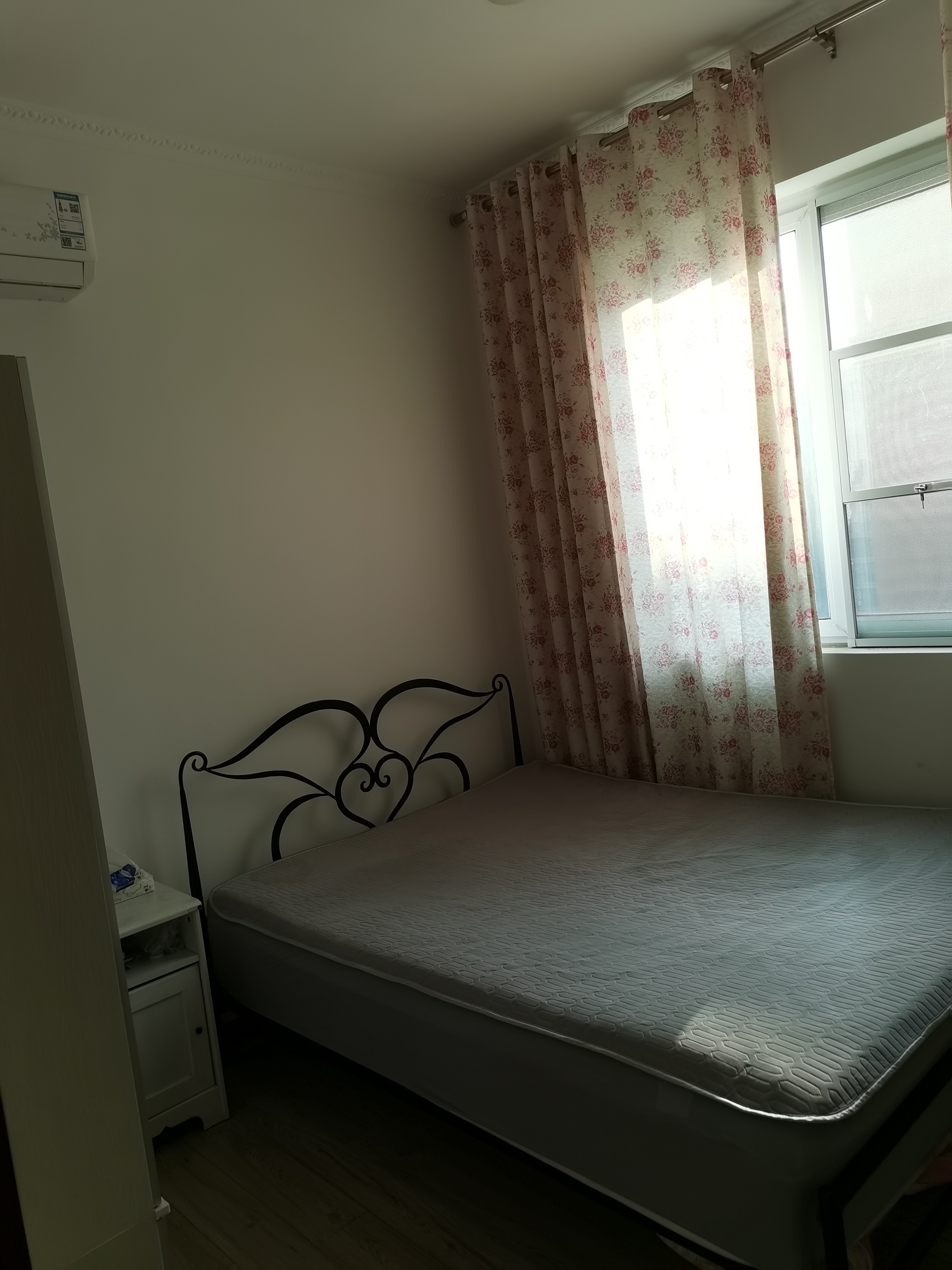 Chengdu-Wenjiang-宽敞通透阳光房