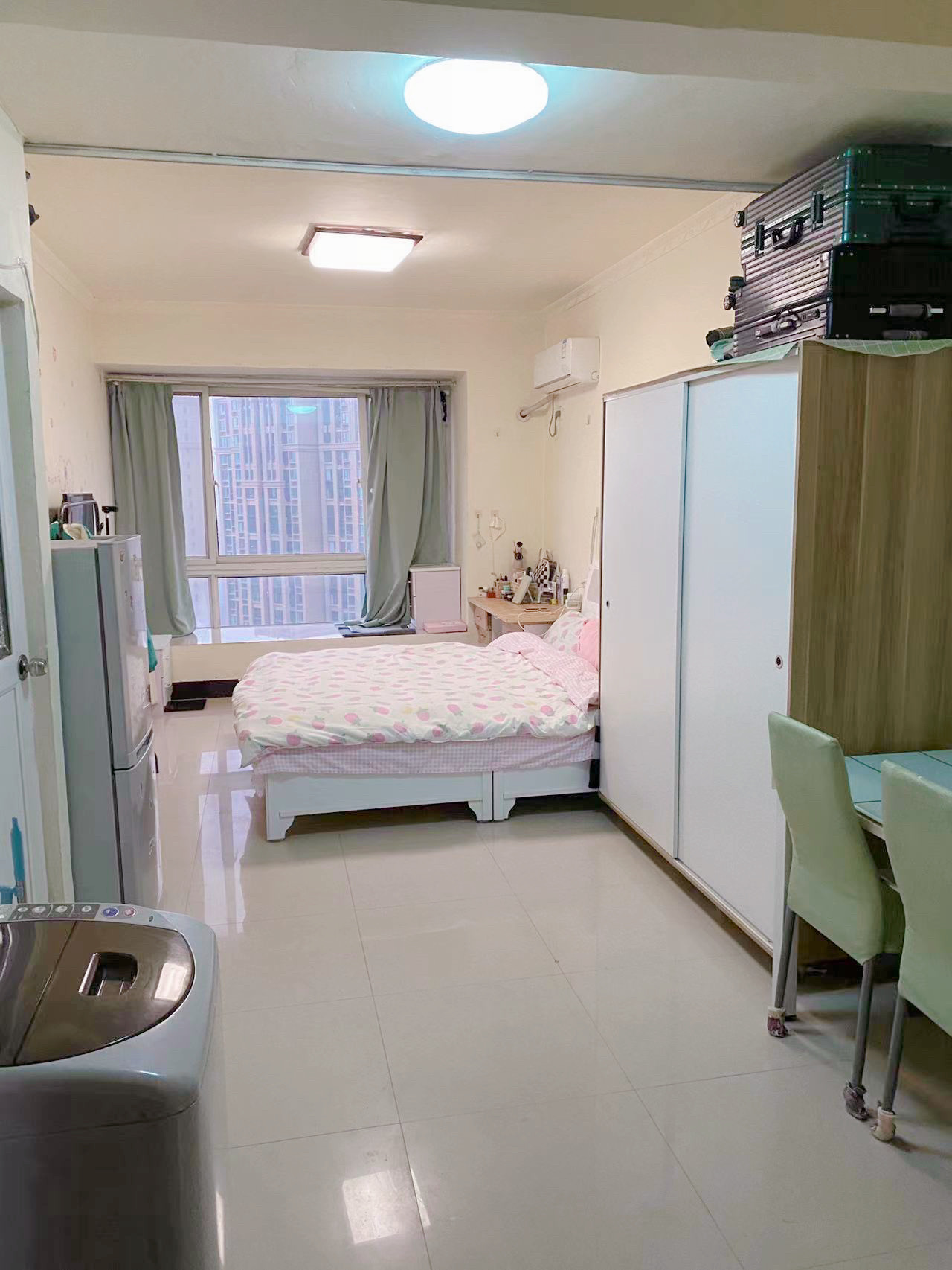 Zhengzhou-Guancheng-Cozy Home,Clean&Comfy,No Gender Limit,Hustle & Bustle,Pet Friendly