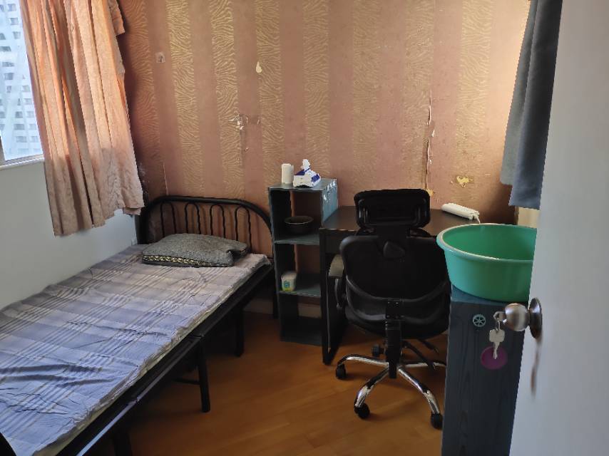 Hong Kong-New Territories-Shared Apartment,Seeking Flatmate,Long Term