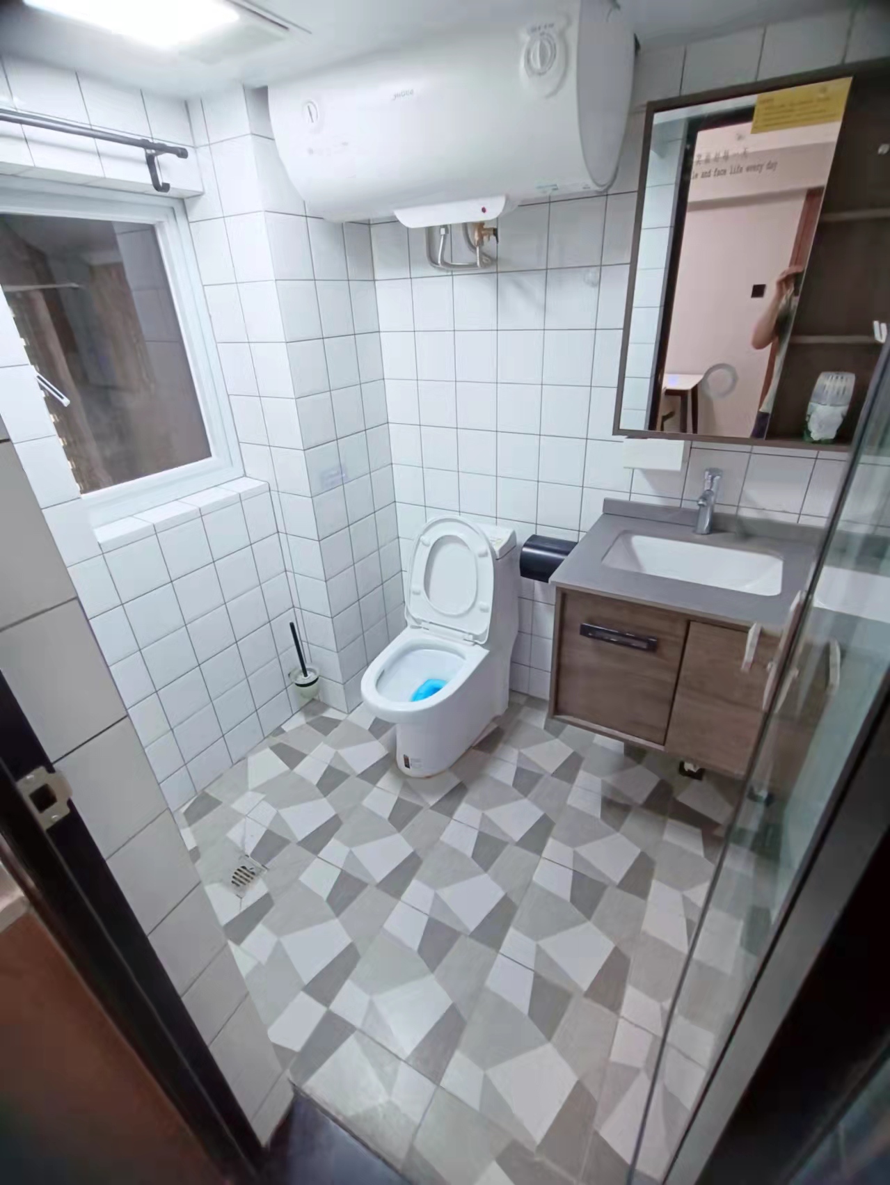 Wuhan-Hongshan-Sublet,Long & Short Term