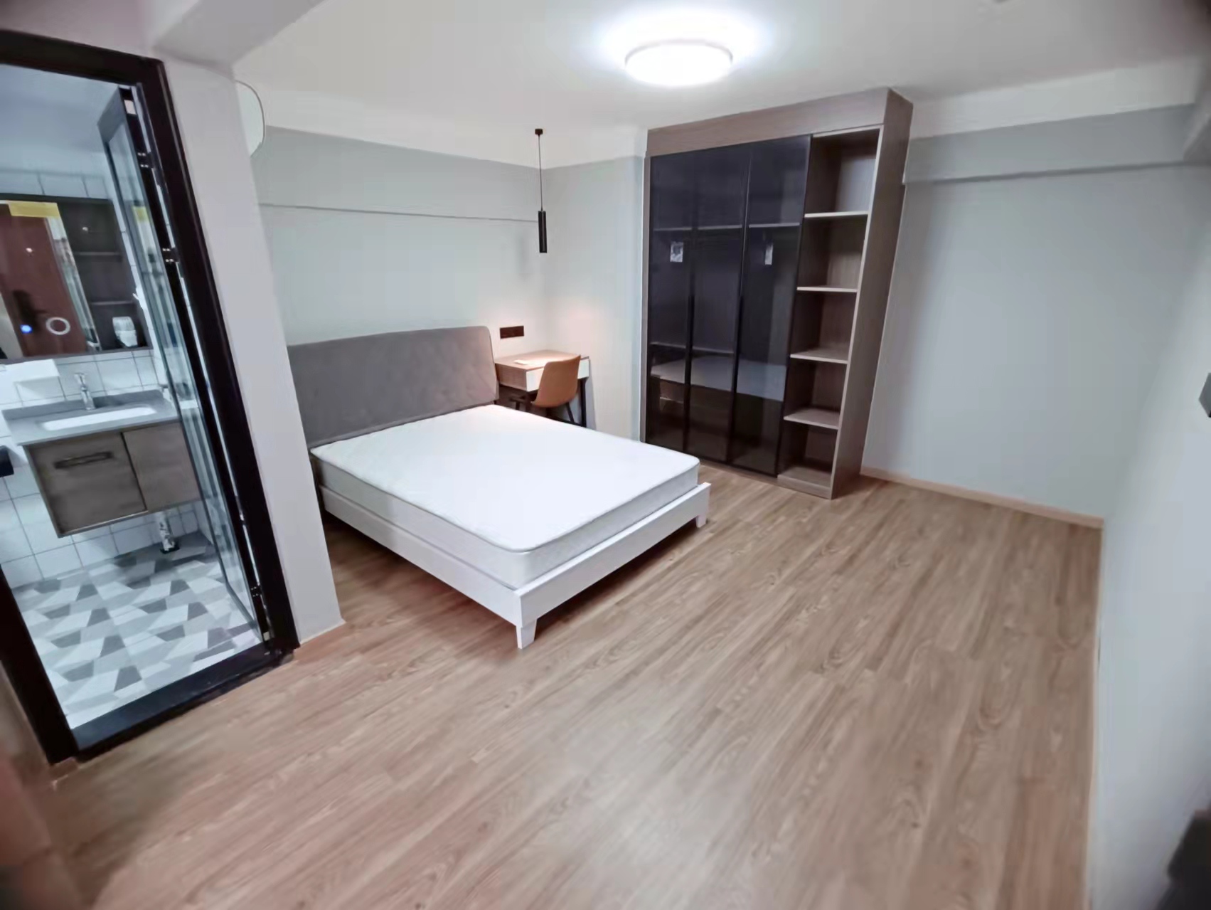 Wuhan-Hongshan-Sublet,Long & Short Term