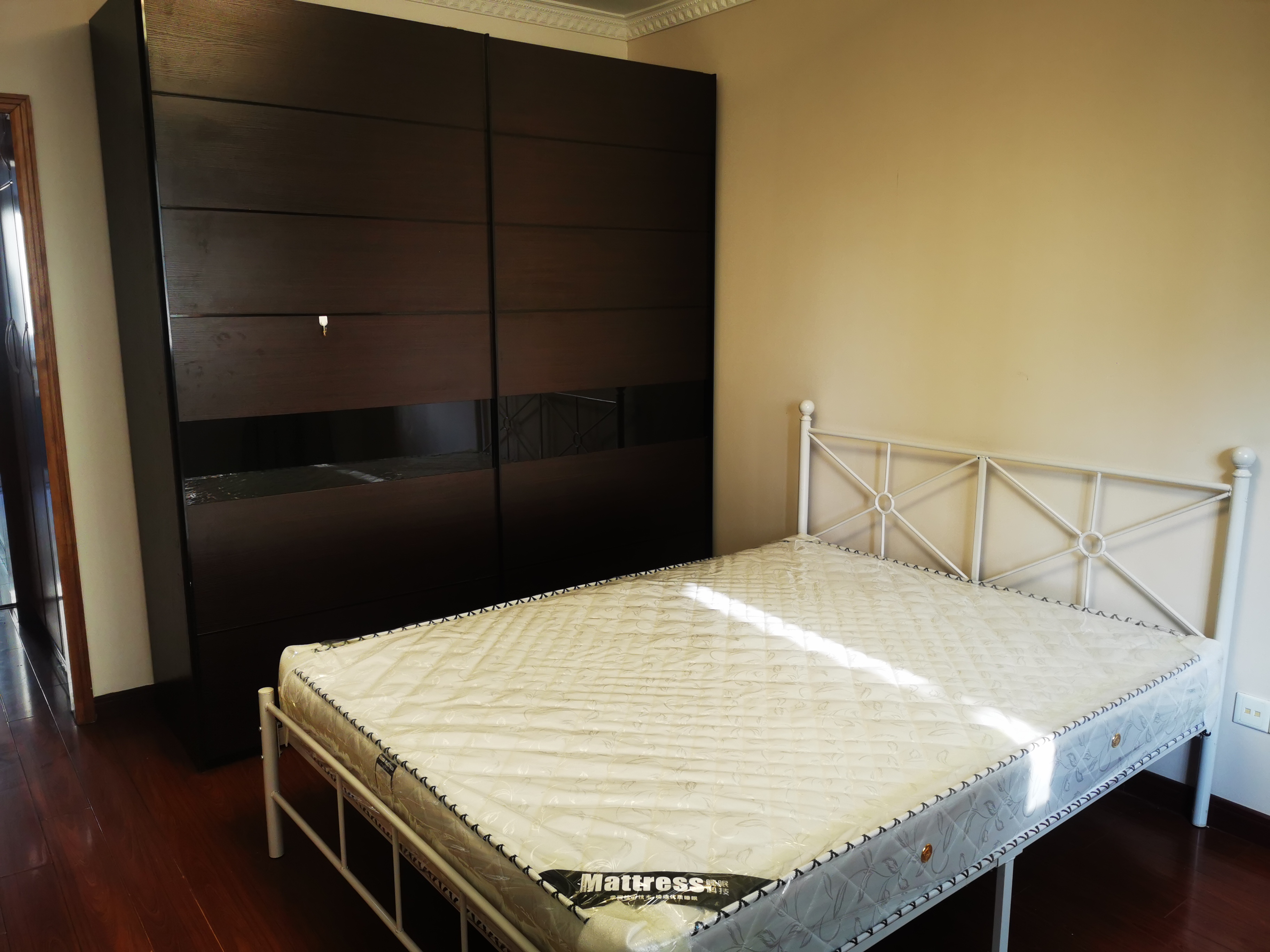 徐汇 大木桥路日晖二村