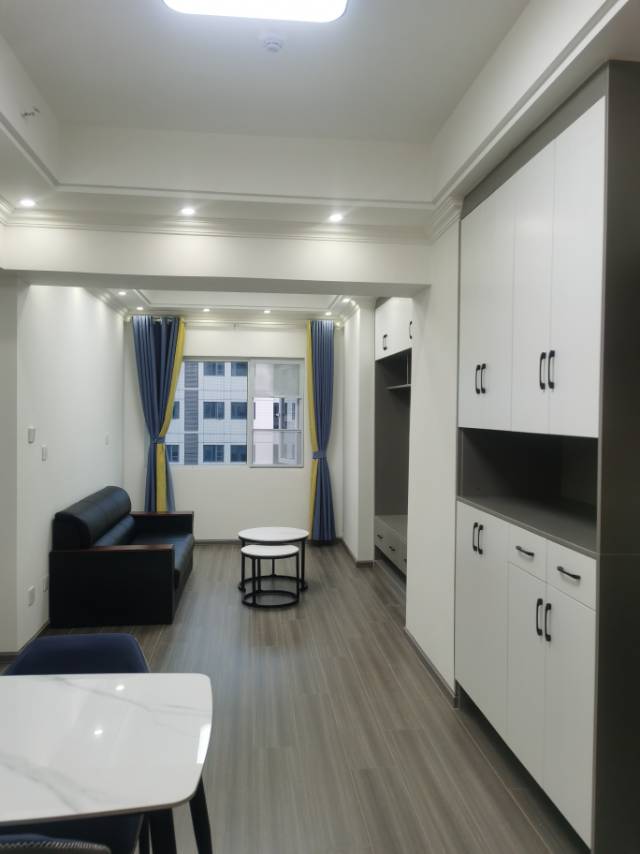 龍泉驛 雄飞生活广场