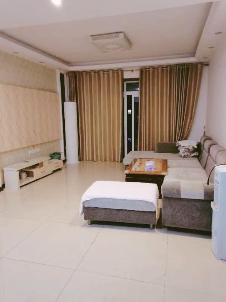 Chongqing-Yubei-Clean&Comfy,Hustle & Bustle