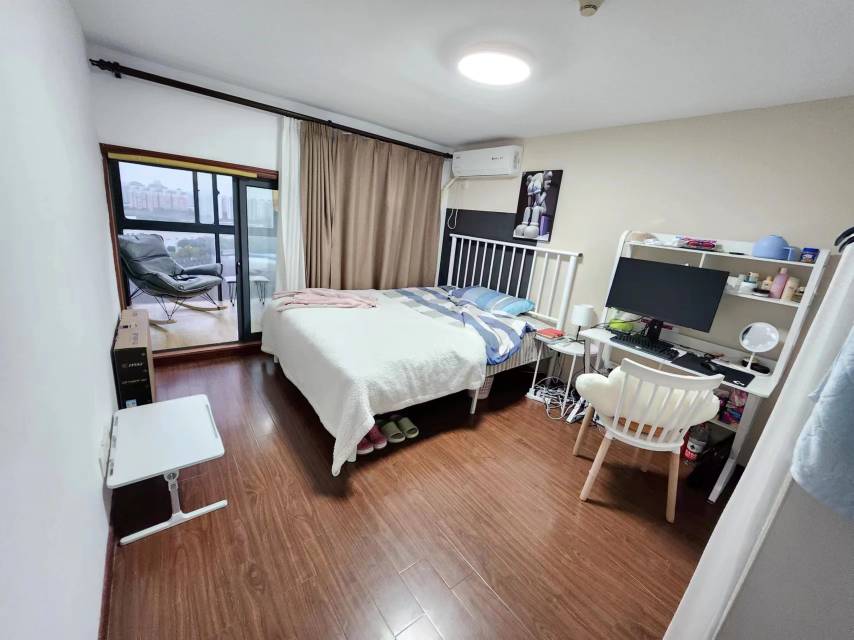 Shanghai-Songjiang-Cozy Home,Clean&Comfy,No Gender Limit,Hustle & Bustle,“Friends”,Chilled,LGBTQ Friendly,Pet Friendly
