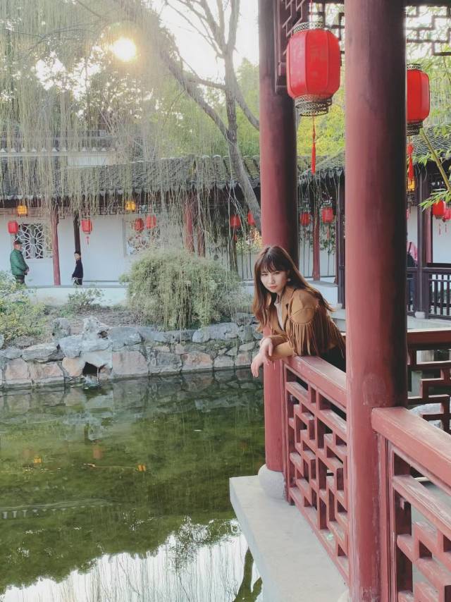 刘丽
