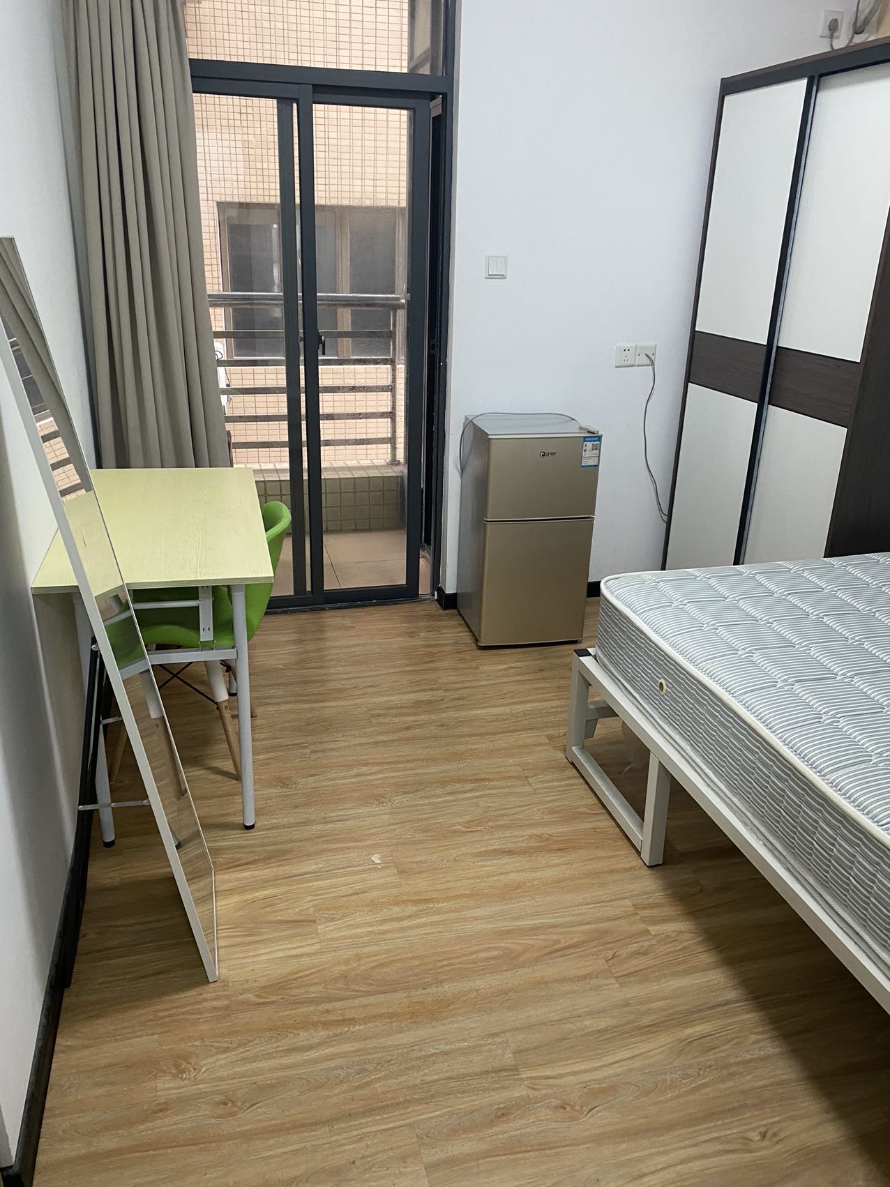 Shenzhen-BaoAn-Clean&Comfy,No Gender Limit,Hustle & Bustle,Chilled,LGBTQ Friendly