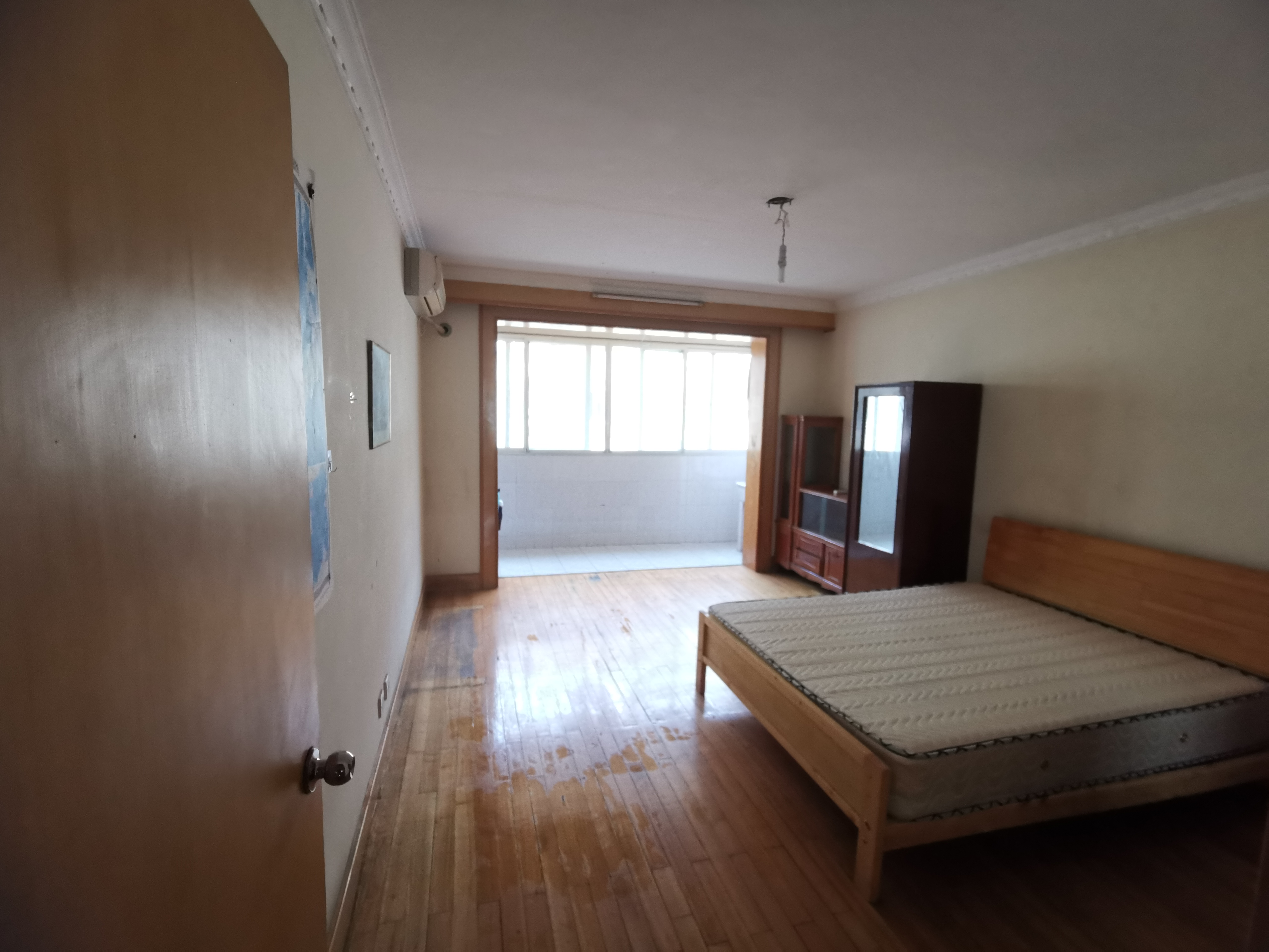 Shanghai-Pudong-No Gender Limit,Pet Friendly