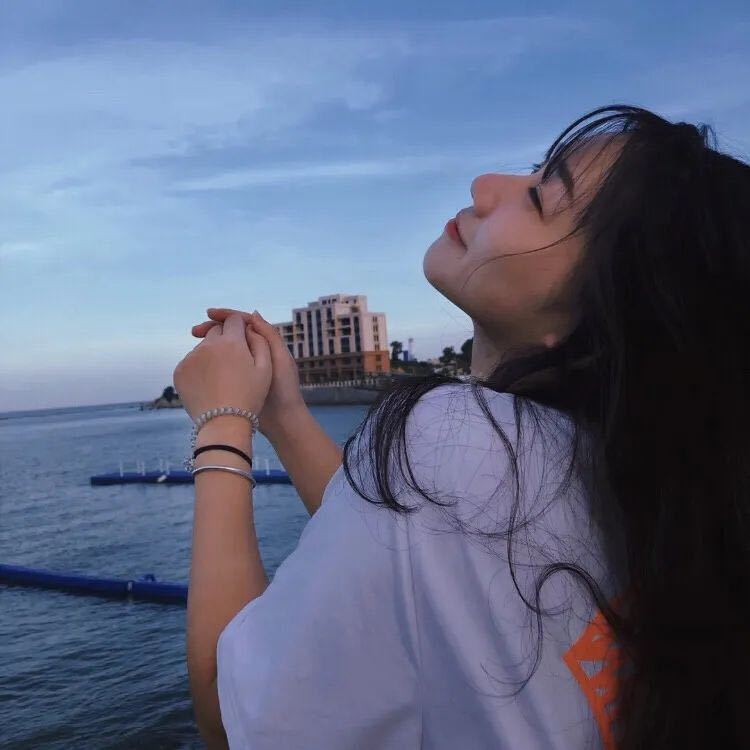 🐳