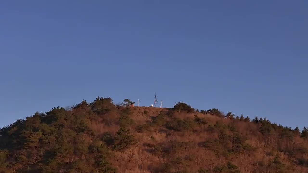 行于途，不究终点，沿途皆风景，
始于初，