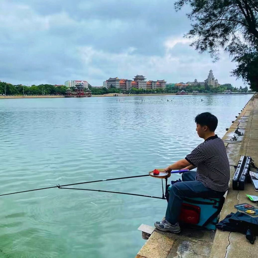 抖音搜-厦门贴膜小平